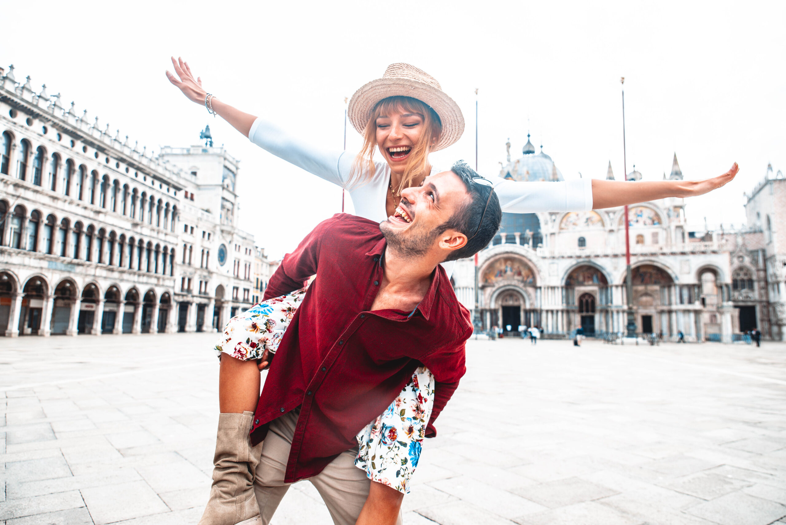 Turisti felici a venezia